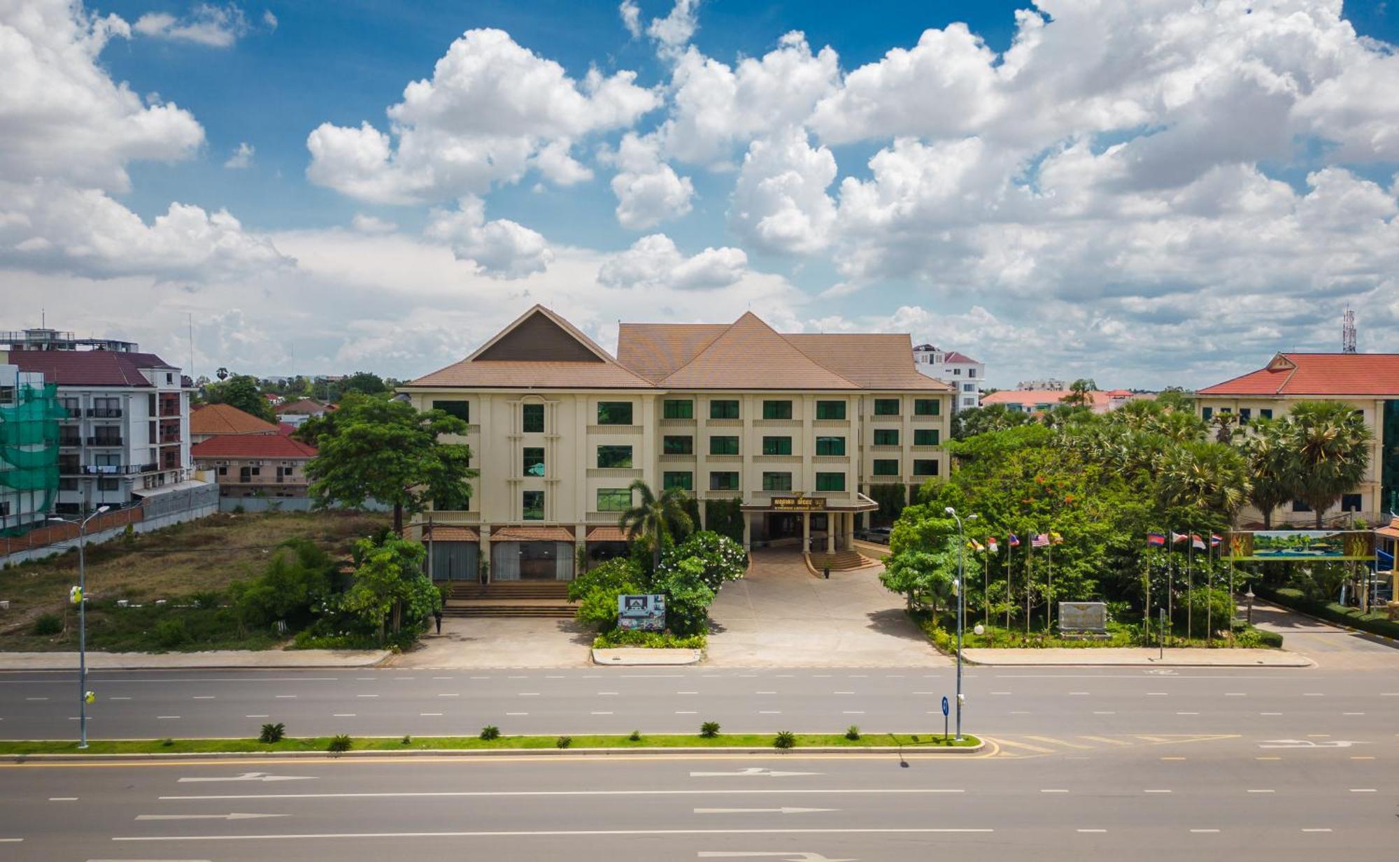 Kingdom Angkor Hotel Siem Reap Exterior foto